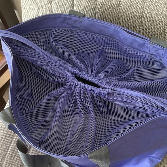 Vera Bradley Purple NWT Drawstring Family Tote Bag - Picture 5 of 7